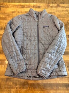 Patagonia women’s Nano Puff Quilted Puffer Jacket - Light Gray size small